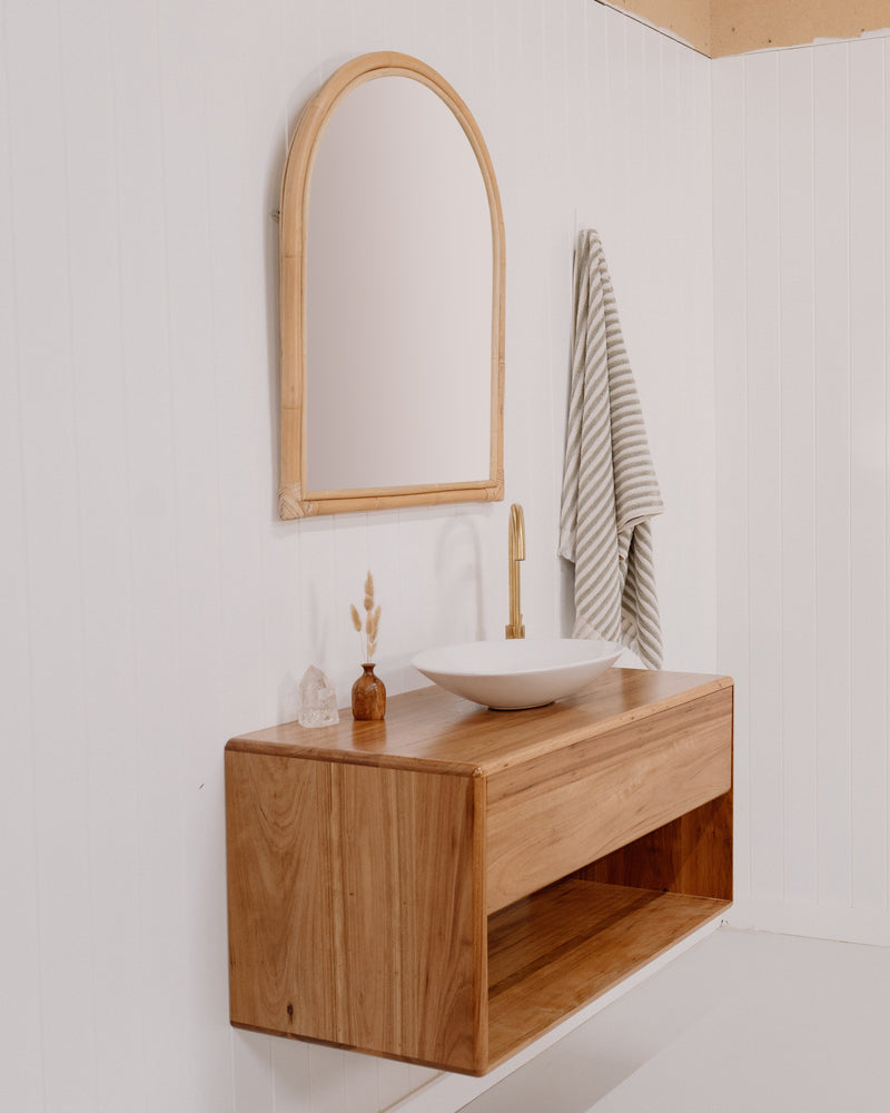 Corindi vanity