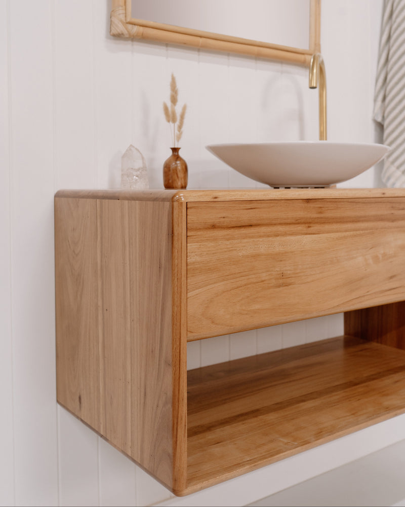 Corindi vanity
