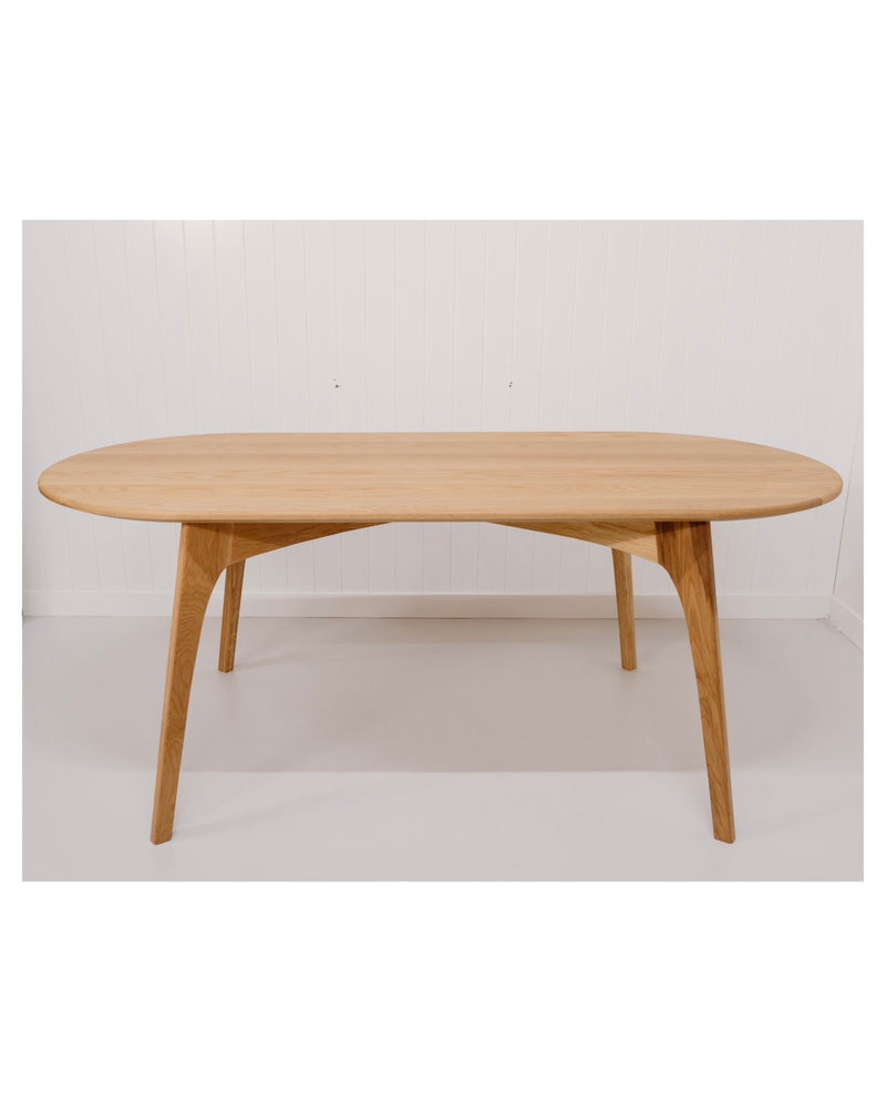 Nova Dining table