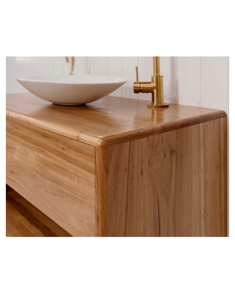 Corindi vanity